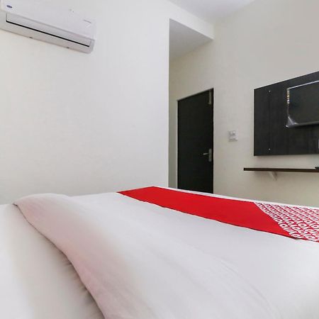 Hotel O Red Ark Landran Экстерьер фото