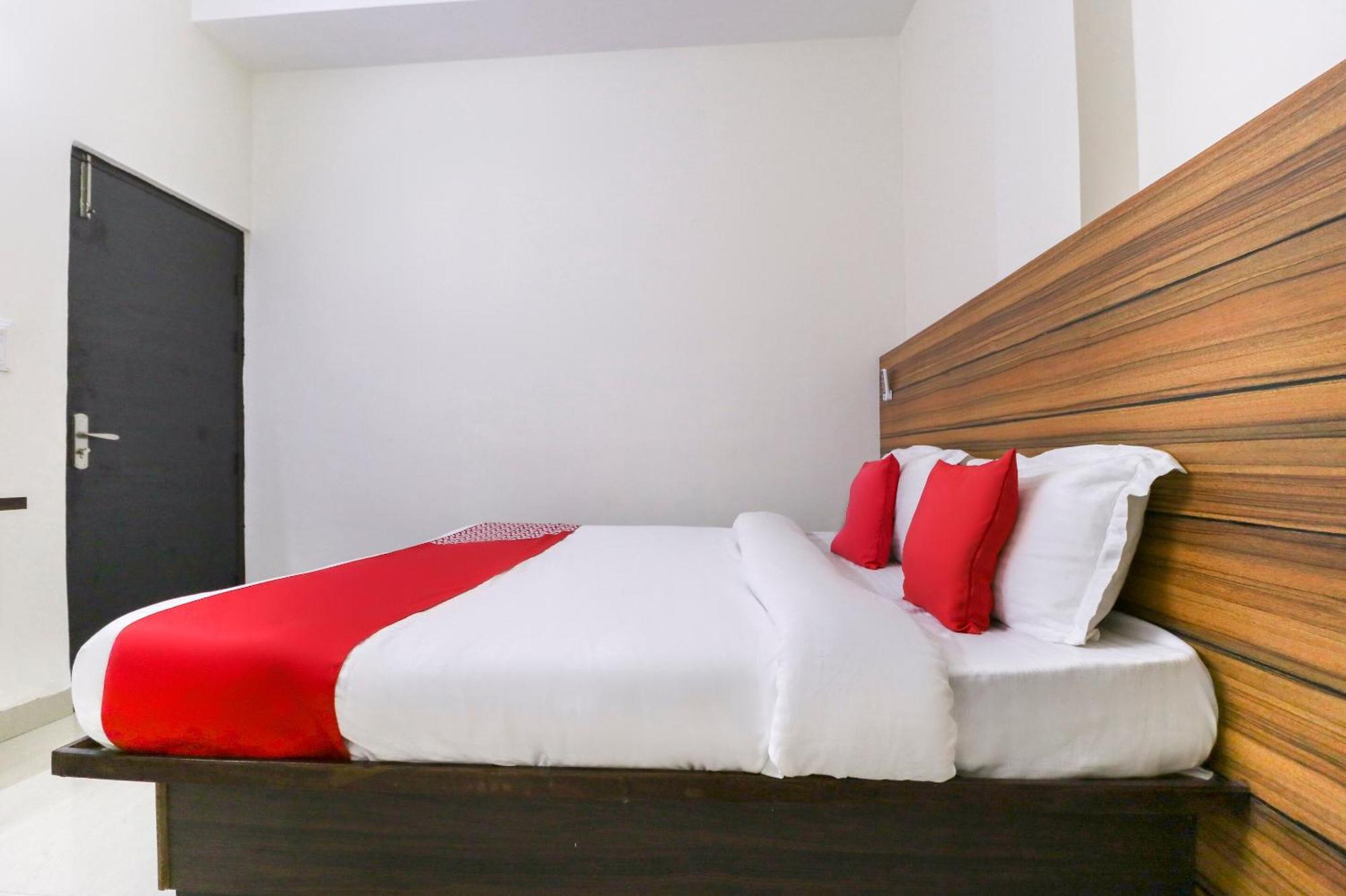 Hotel O Red Ark Landran Экстерьер фото