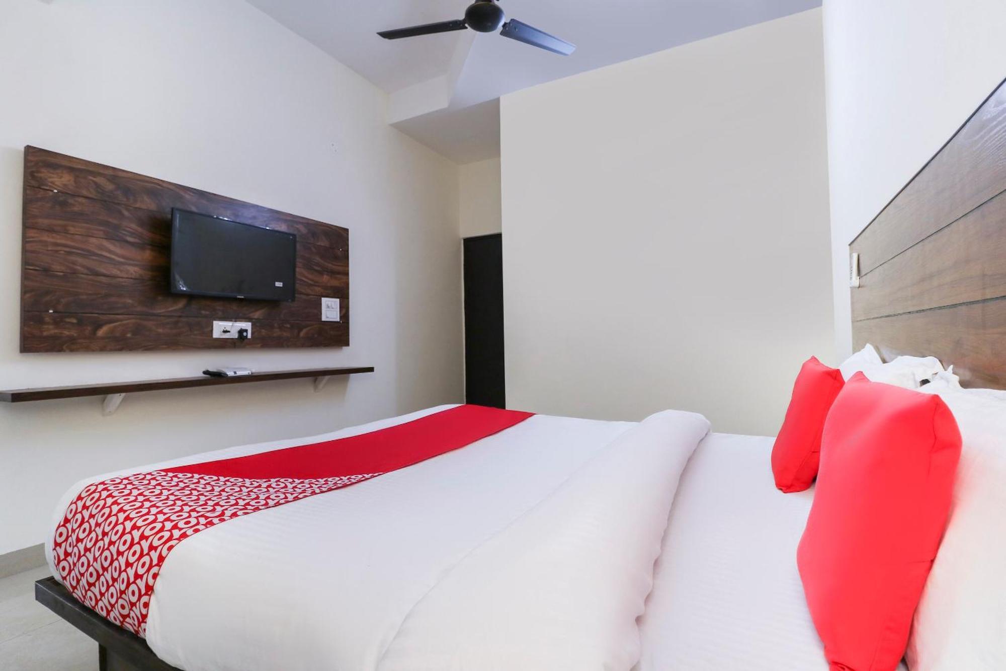 Hotel O Red Ark Landran Экстерьер фото