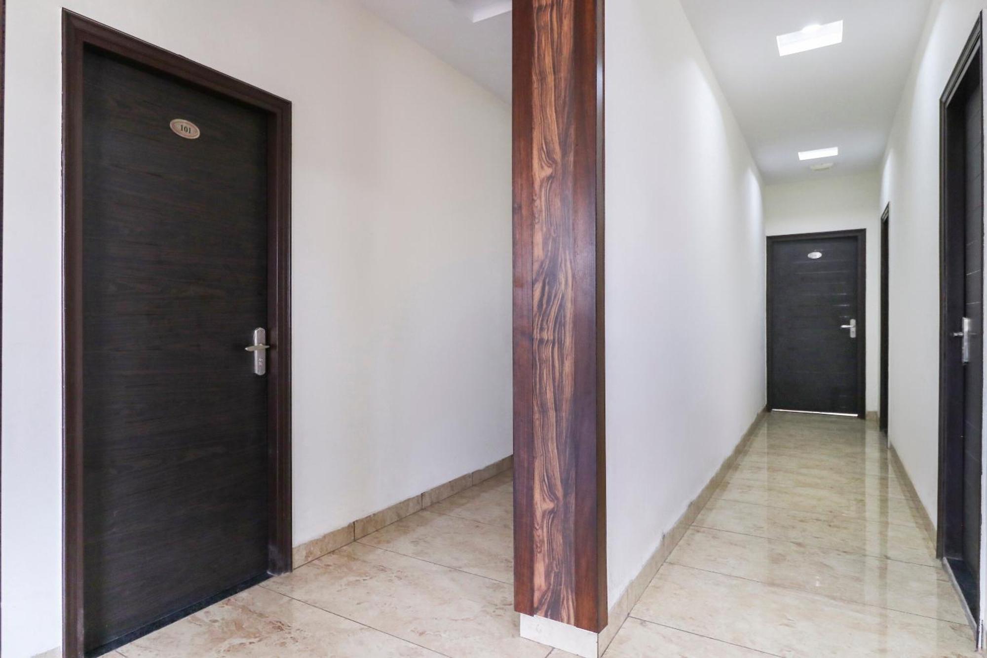 Hotel O Red Ark Landran Экстерьер фото