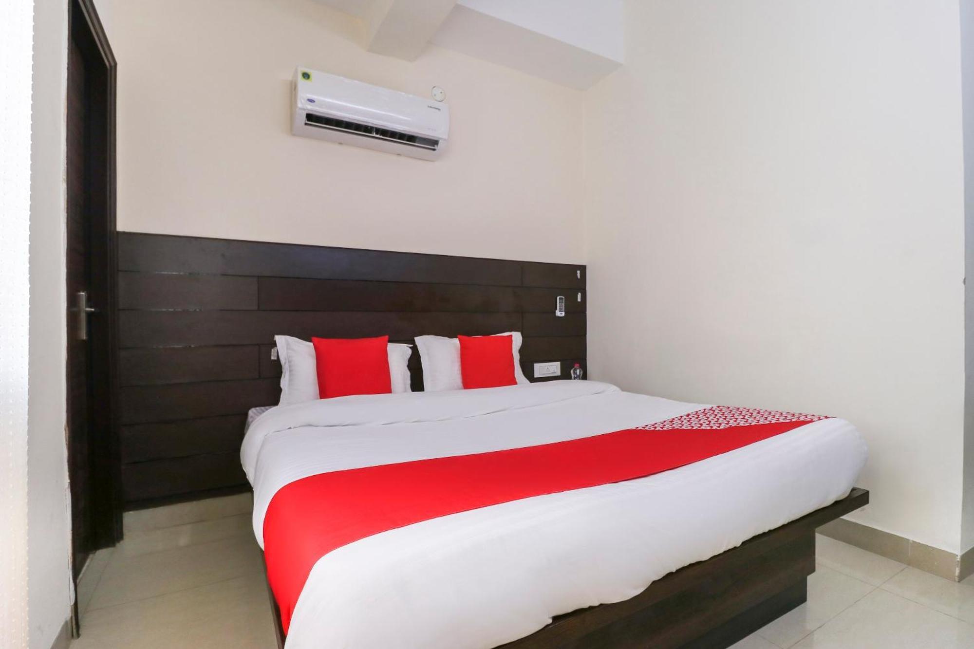 Hotel O Red Ark Landran Экстерьер фото