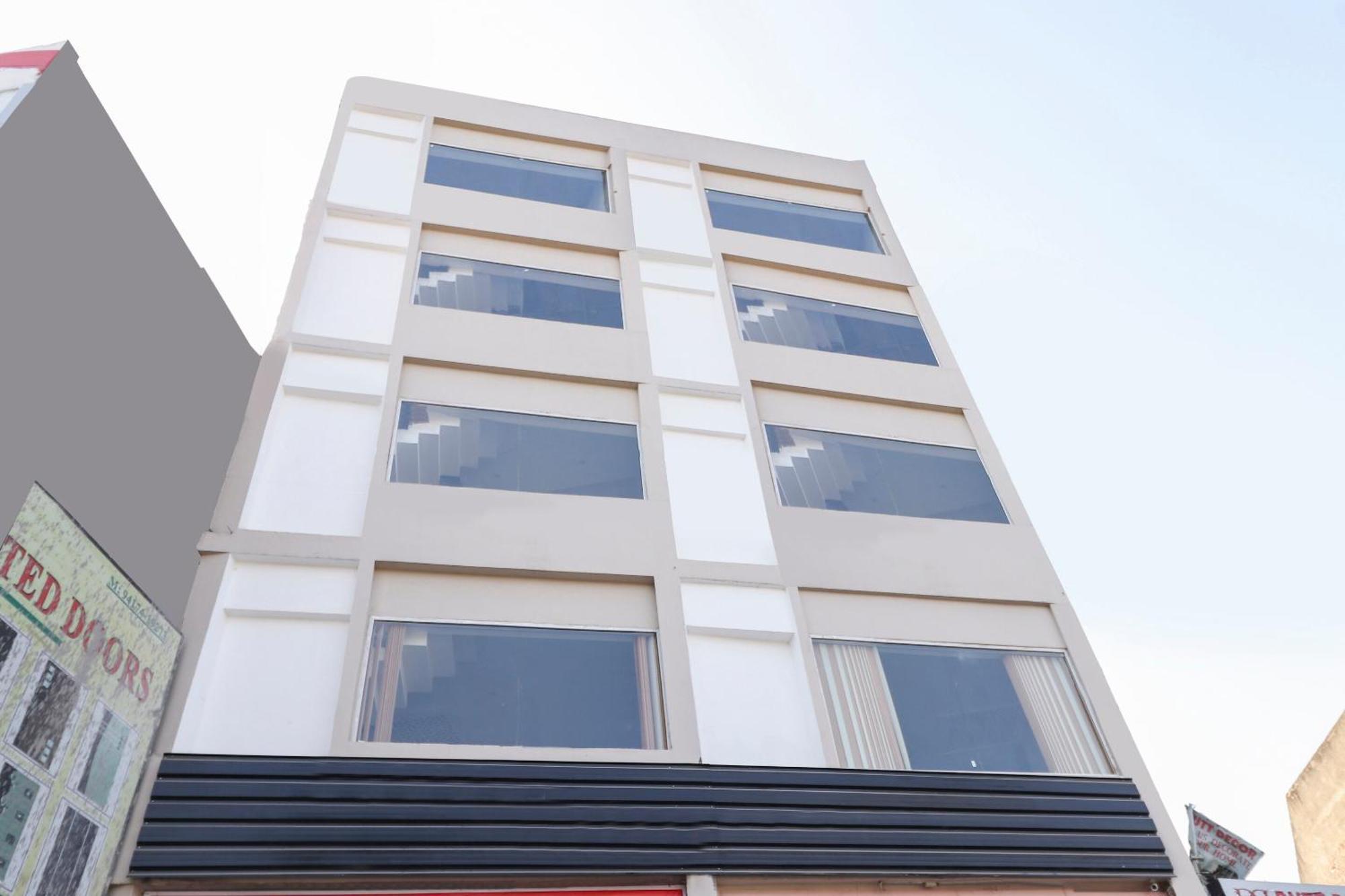 Hotel O Red Ark Landran Экстерьер фото